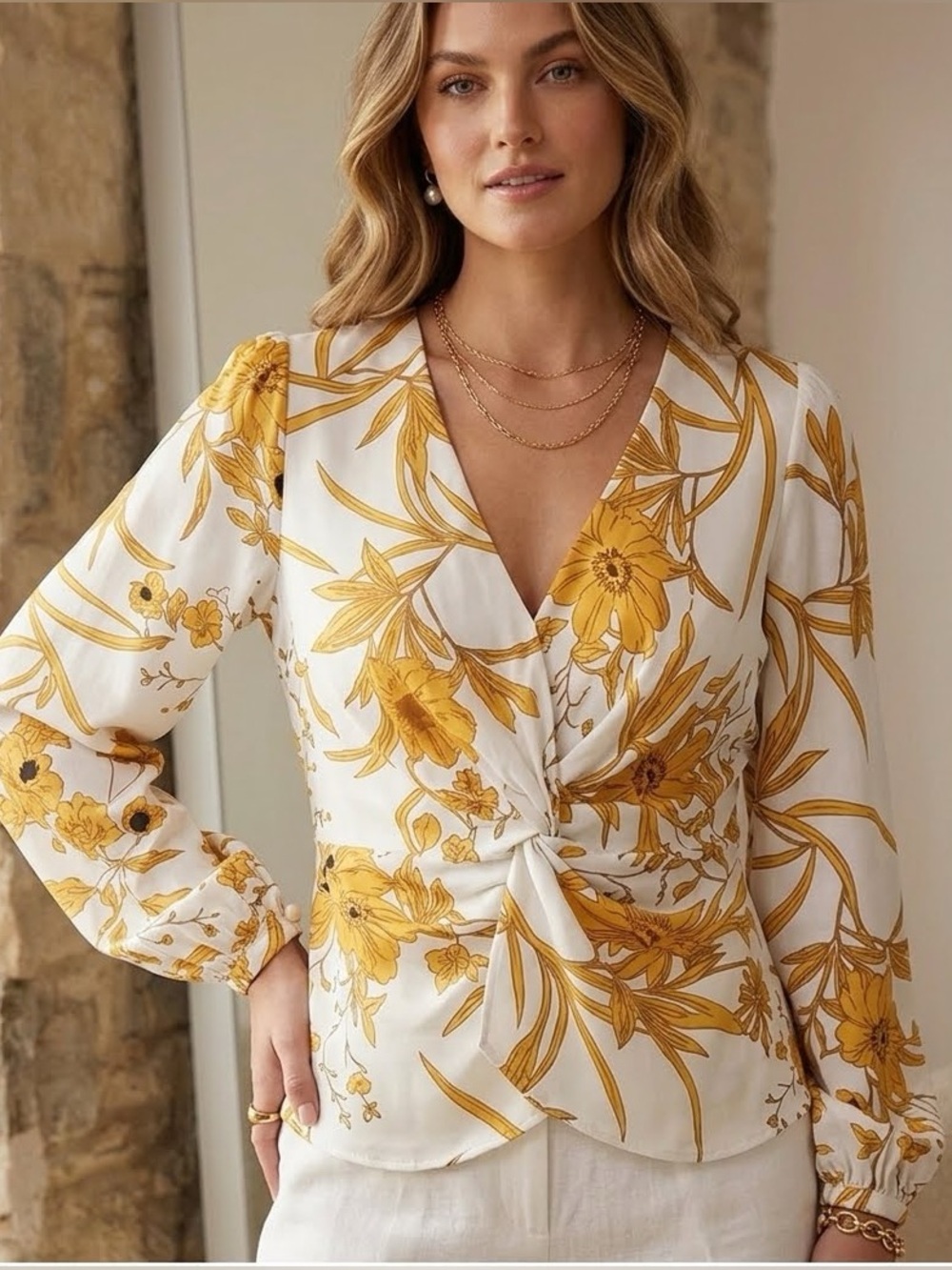 Floral Twist Front Blouse in White/Yellow/Black Size Large